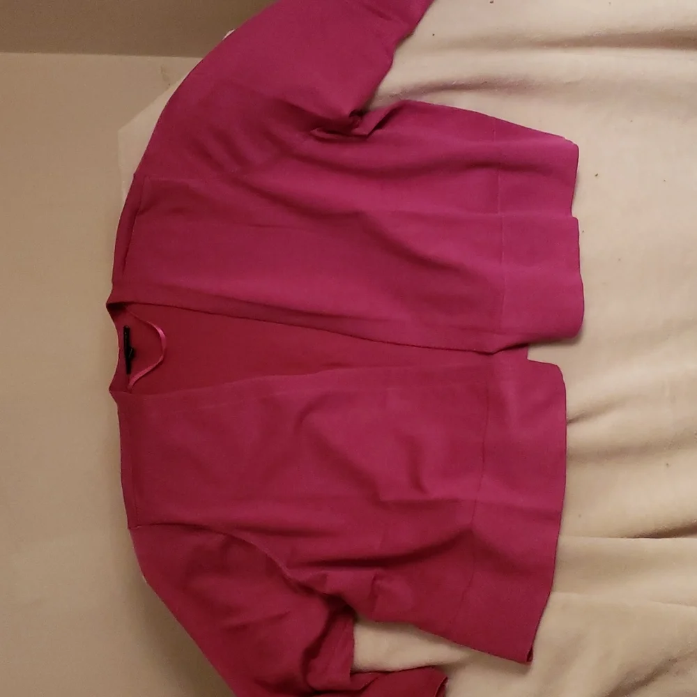 Sweater/jacket - Picture 3 of 5